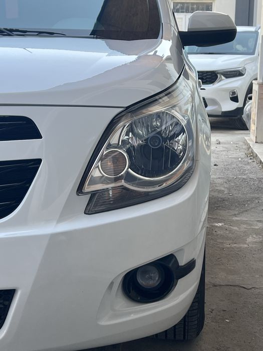Chevrolet Cobalt 2025 — 4