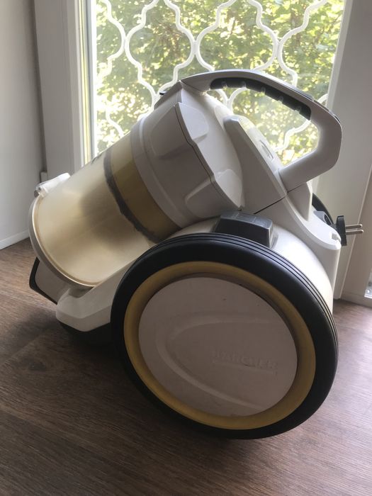 Продам пылесос Karcher