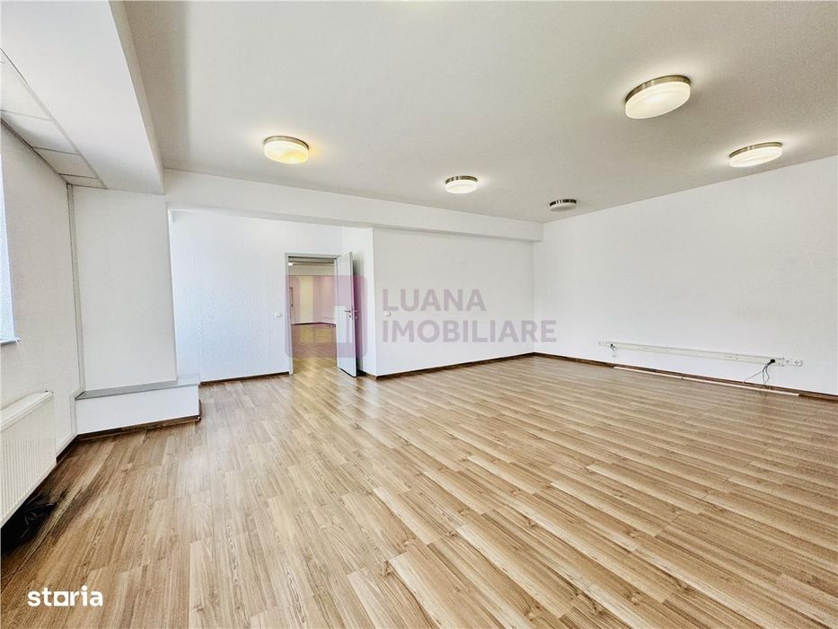 Spatiu de birouri 194 mp | 5 parcari private | curte | Scoala de Inot