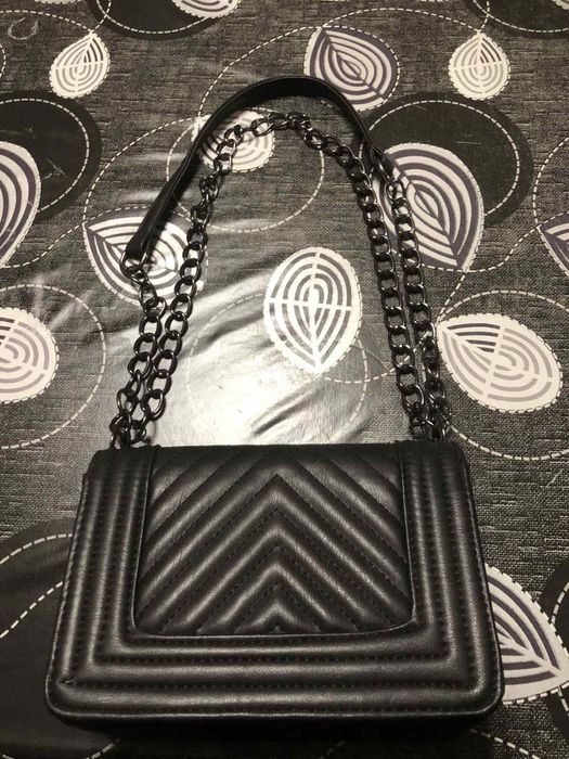 Продава се чанта