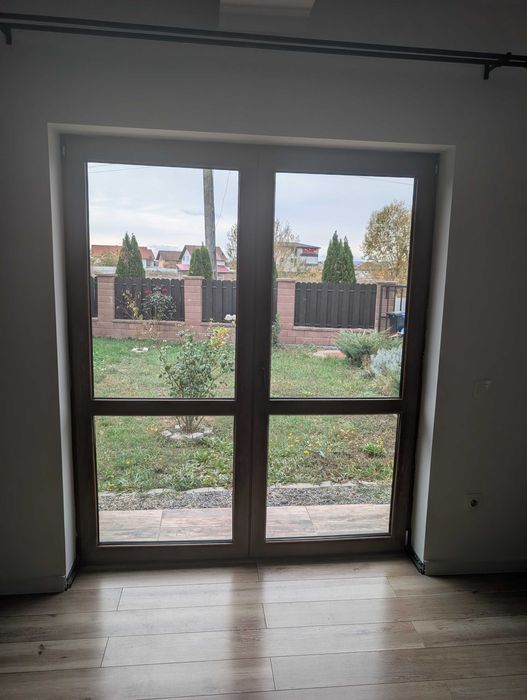 Uși termopan  PVC