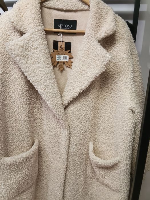 Продам женское пальто