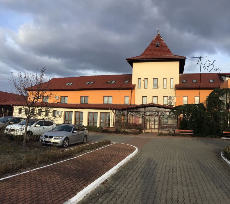 finisaje exterioare sau interioare,case la roșu sau la cheiei,tencuieli mecanizate,placări cu polistiren sau vata,montaj rigips zona Oradea +/-20km