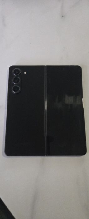 Samsung Z Fold 5