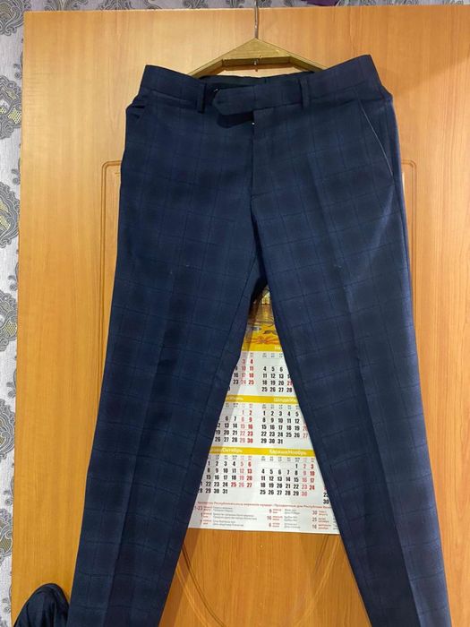 Продам класический костюм