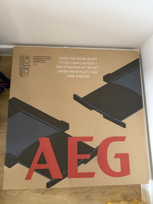 AEG Свързваща лайсна с изтеглящ се рафт
