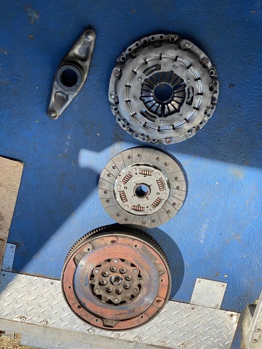 Kit Ambreiaj Volanta+Placa+Disc BMW 320d 325d 330d E90 E91 Facelift