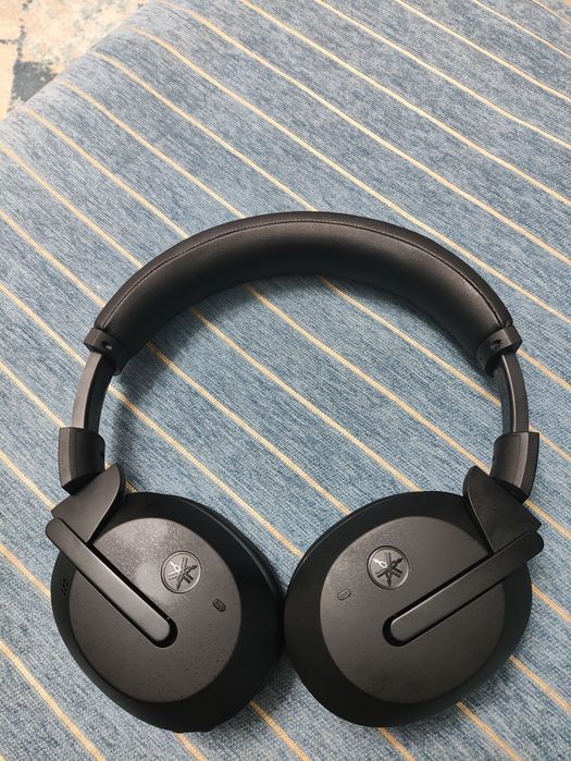 Наушники Yamaha YH-E700B