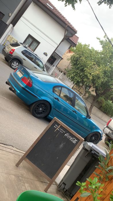 BMW 3 Series 2002 — imagine 4