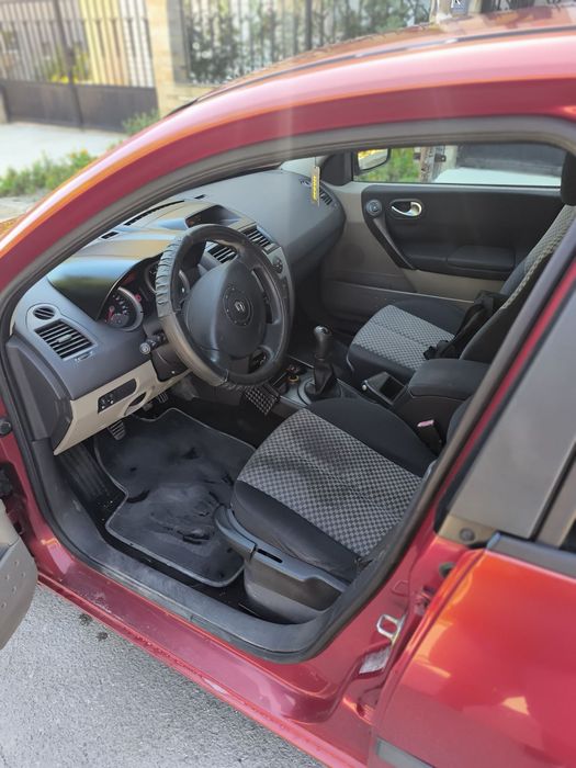 Renault megane 1.6 бензин