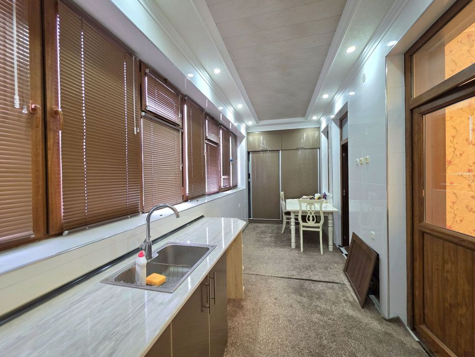 Фарғона шаҳар хокимият ёнида квартира сотилади