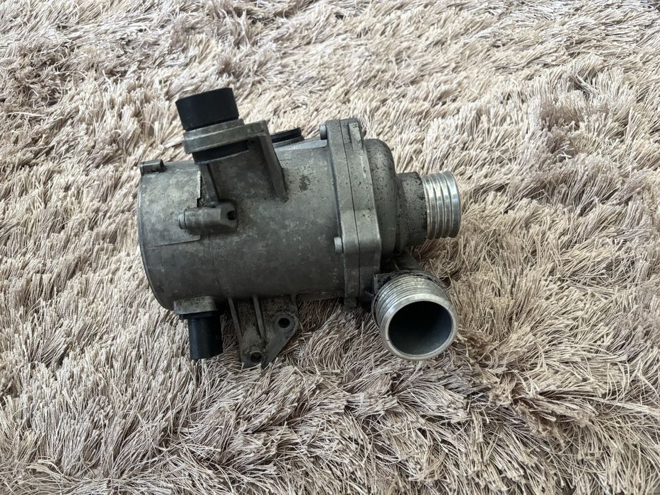Pompa apa bmw e90 cod motor N43B20A