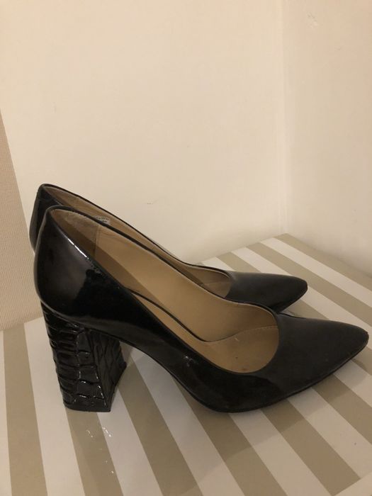 Guess дамски боти и обувки