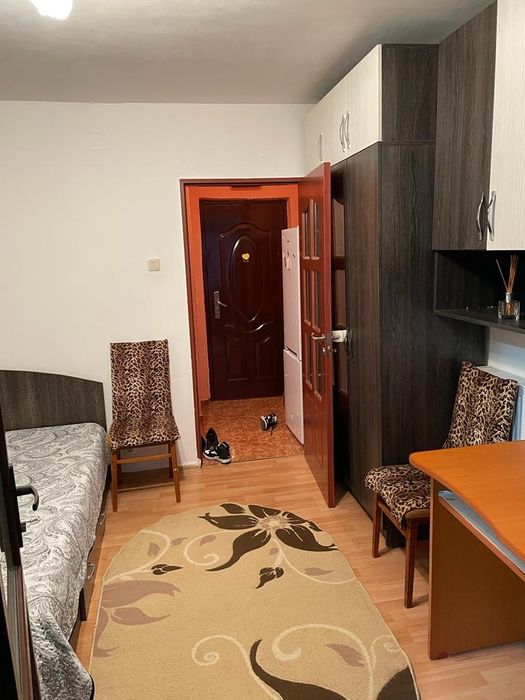 Garsoniera de vânzare