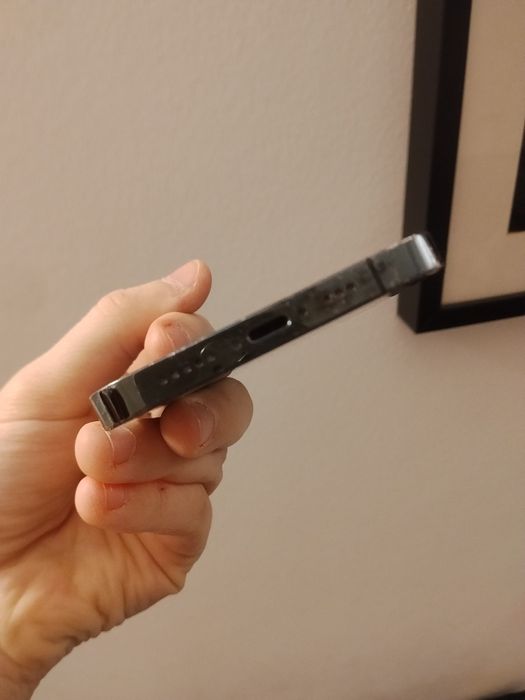 Telefon iPhone 12 pro Pacific blue nu functioneaza!!