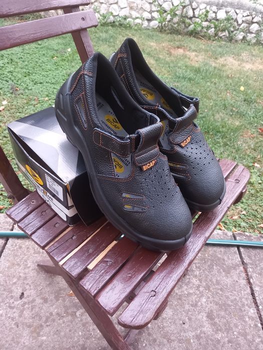 Sandale noi, bărbați pentru muncă