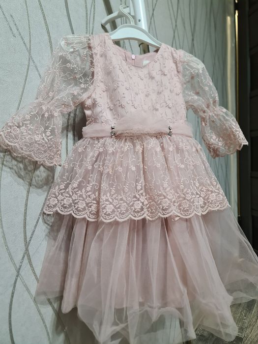 На прокат платья