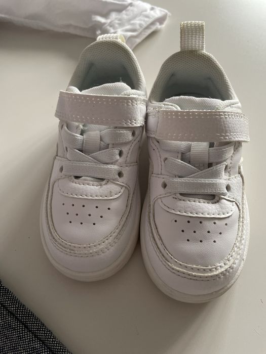 Костюм и обувки за кръщене