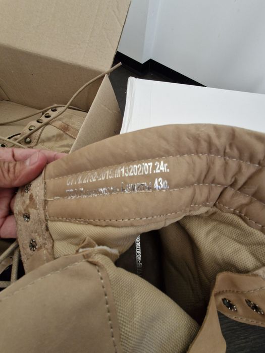 Берцы новые бежевые