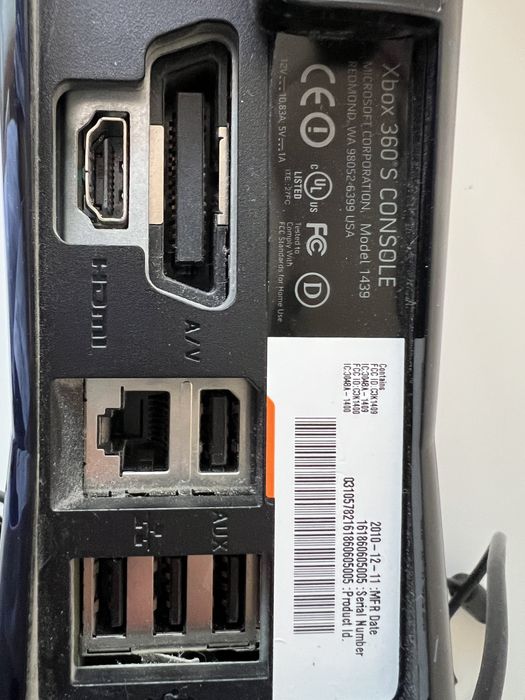 Игровая консоль XBOX360