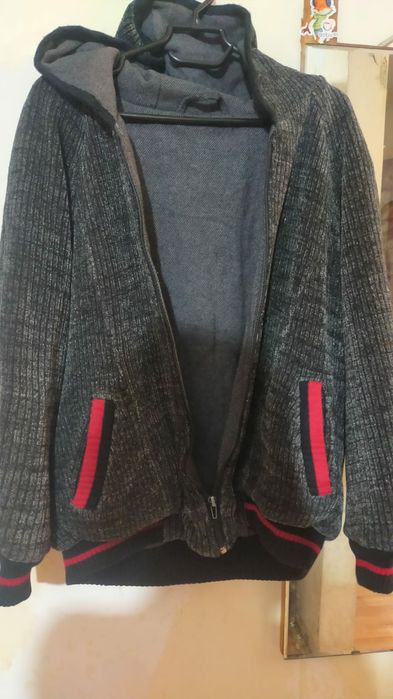 кофта двухсторонняя, очень качественная.