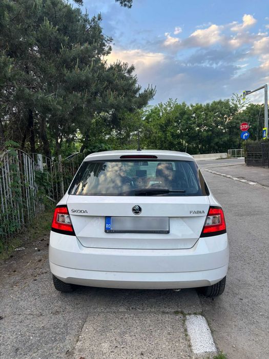 SKODA Fabia 2018 — imagine 3