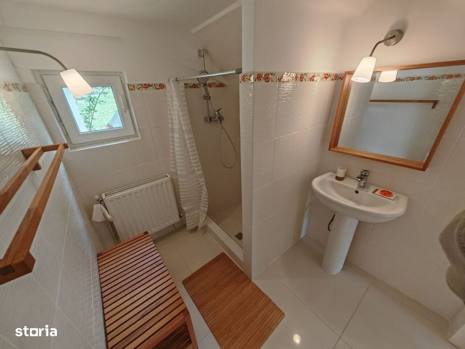 Super Oferta De Preț - Pestera Casa De Vanzare - Moeciu!