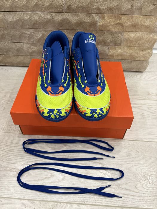 Детски футболни обувки 37 номер