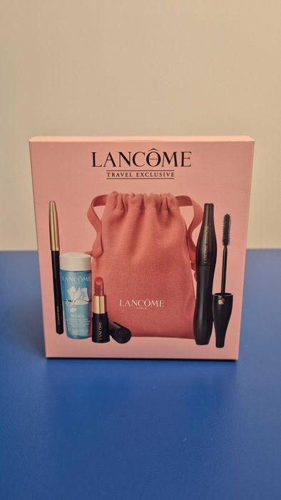 Lancome make-up travel kit