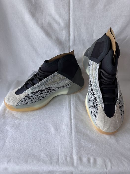 Adidas Yeezy QNTM marime 42 2/3