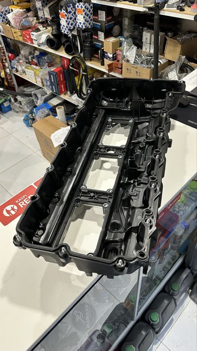 Крышка клапанов N55