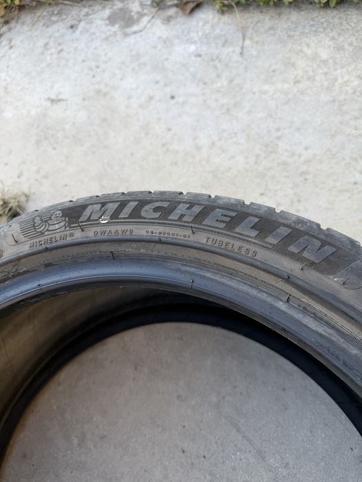 Michelin pilot sport 4 245/40R19