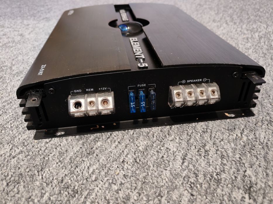 Volfenhag Element-5 ZX-5167 –Statie/ Amplificator auto 2600W MAX