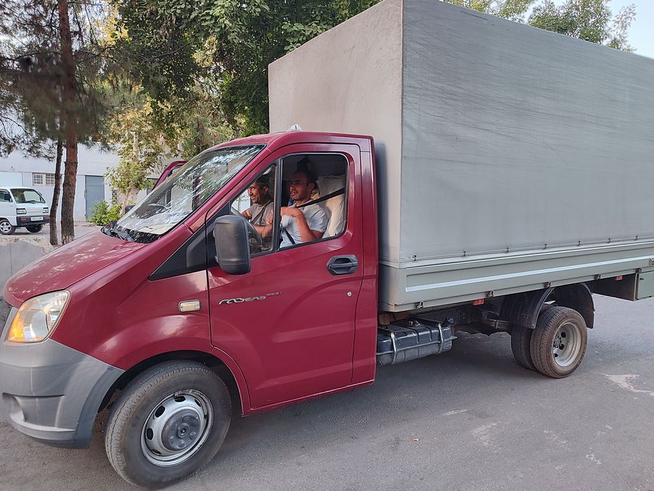 Перевозка квартир и офис.разборка и сборка мебель