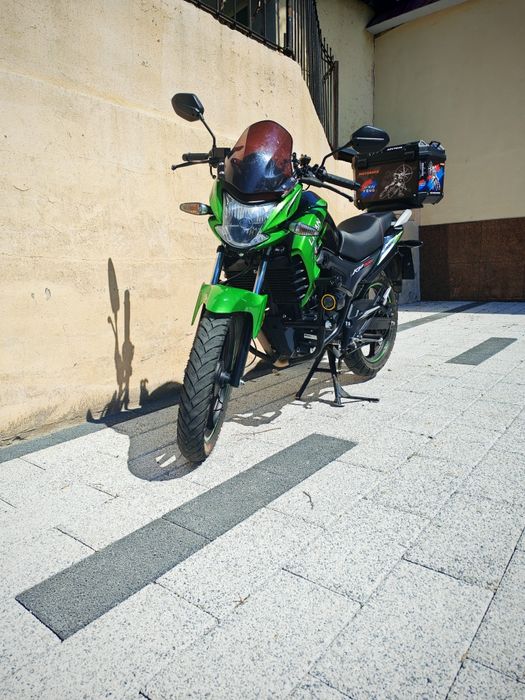 Продам мотоцикл Lifan kp200 irakez