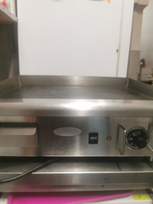 Скара за бургери туч гладка скара