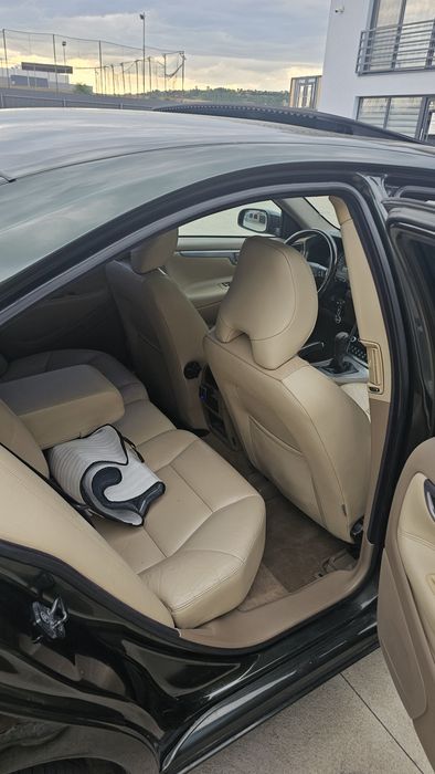 Volvo S60 D5 Summum Facelift-Configurație rară, întreținută exemplar