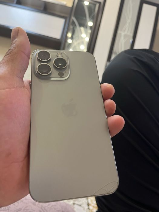 Продам айфон 15 про макс