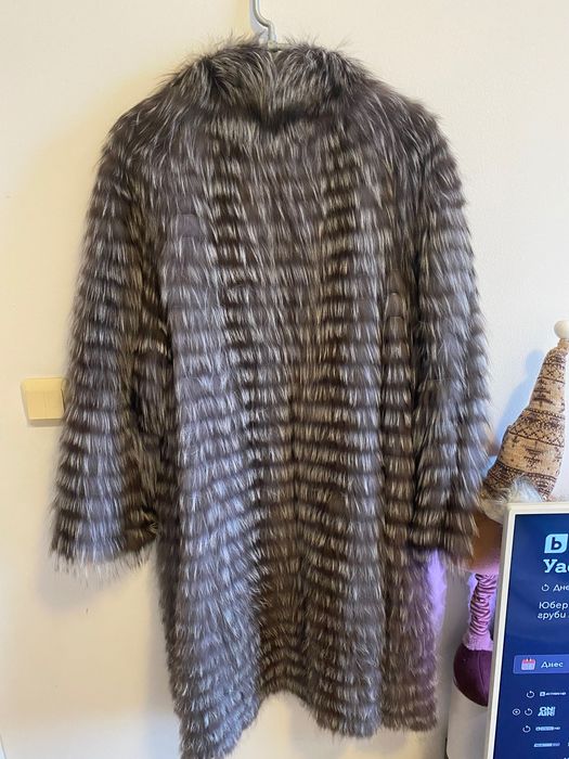 палто от сребърна лисица