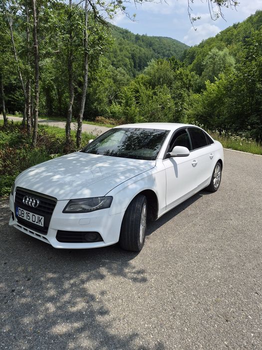 Vând audi a4 b8 motor 2,0 tdi