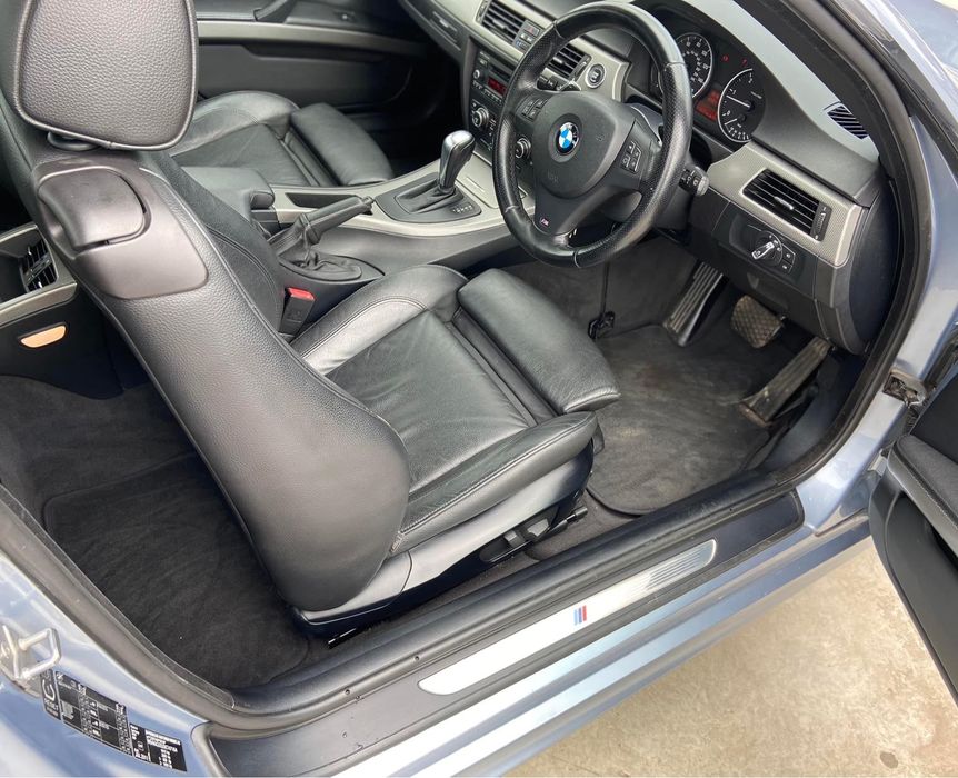Dezmembrez BMW 320d M-Pack E92 Lci doar 113.000 Mile, xenon,recaro