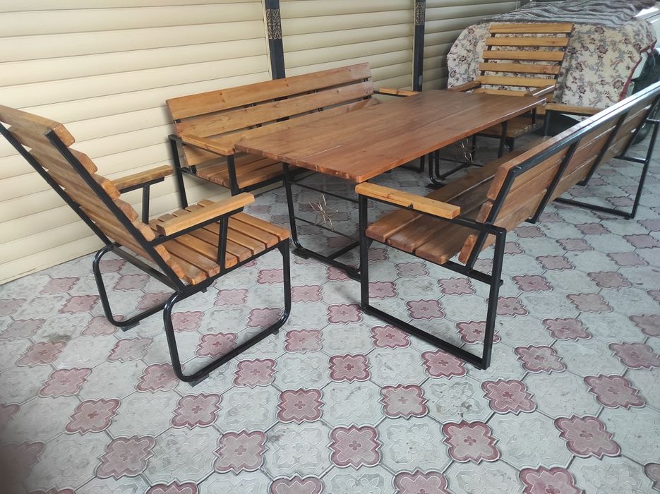 2 скамейки, стол, 2кресла