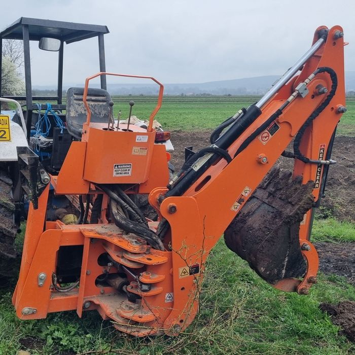 Brat excavator tiranti tractor (Jansen BMH-225)