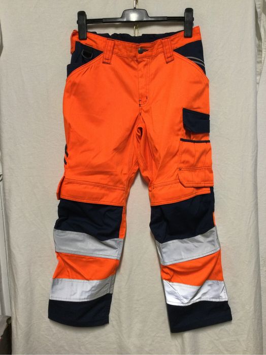 Pantaloni reflectorizanti mărime 48