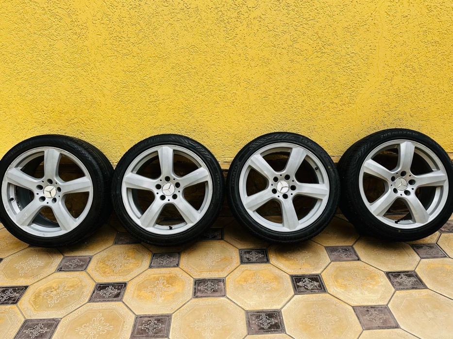 Дисики на мерседес.Шины 245/40R18