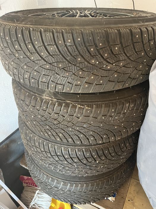 Продам диски с шинами