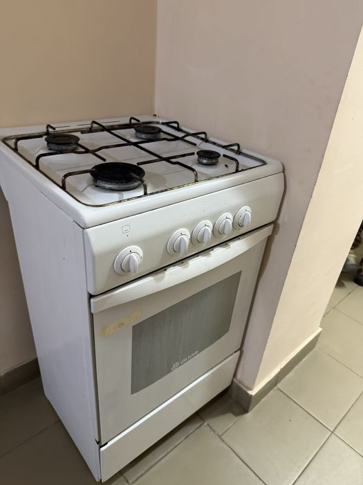 Газовая плита продам