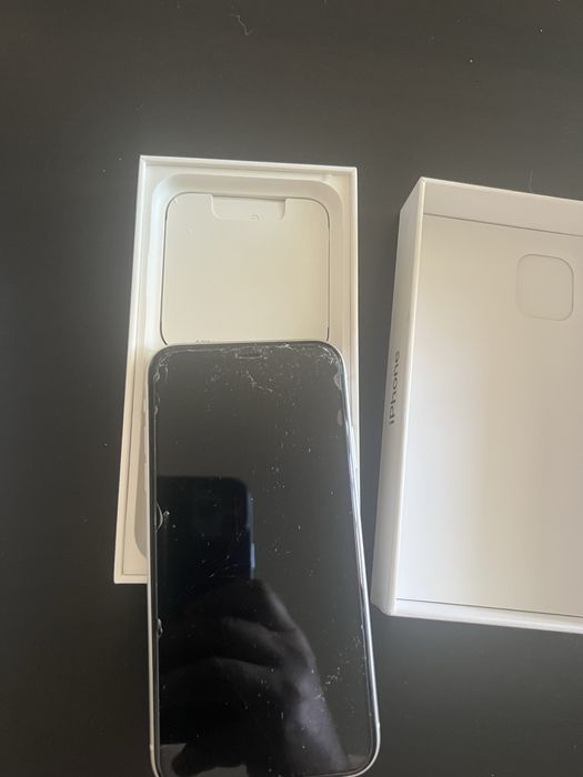 Iphone 11 128 гБайт 2 штуки