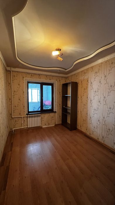 Просторная 3х комнатная пустая во 2 микрорайоне