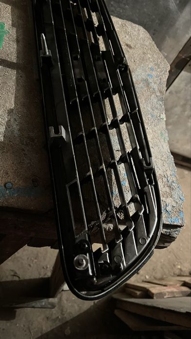 Продам решетку Ниссан Цефиро